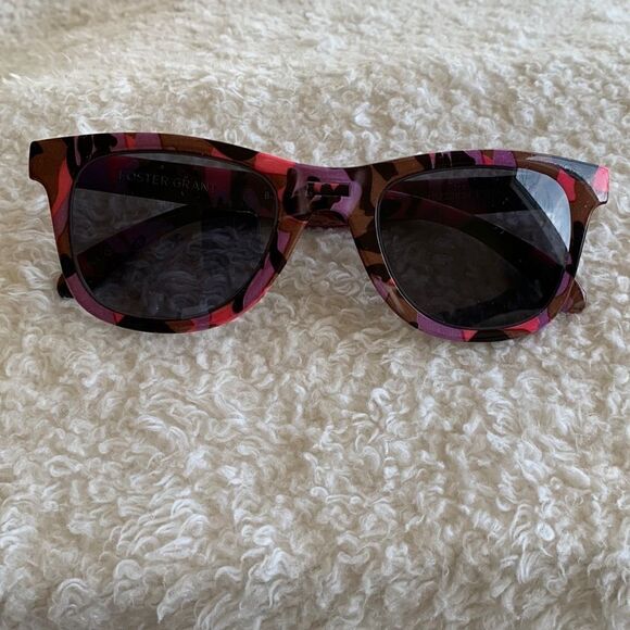 ‎Foster Grant Women's Pink Cateye Sunglasses - Picture 1 of 8